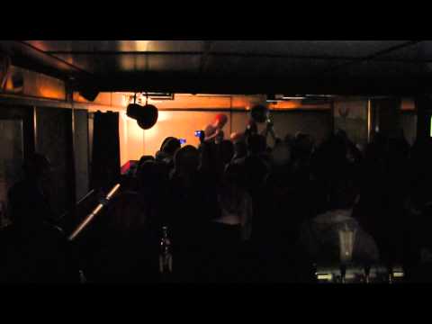 MushiFlo & IQ - Ficken Geld Drogen Nutten - LIVE im Meli-Club Rostock (21.4.12)