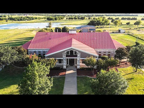 10,000 SQUARE FOOT TEXAS BARNDOMINIUM TOUR