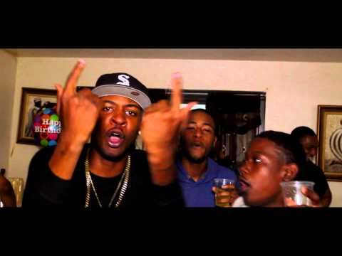 BodySquad Kitty & AQ Balla - Fanetto (Dir. By Kapomob Films)