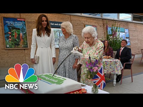 Galéria: II. Erzsébet királynő legviccesebb pillanatai