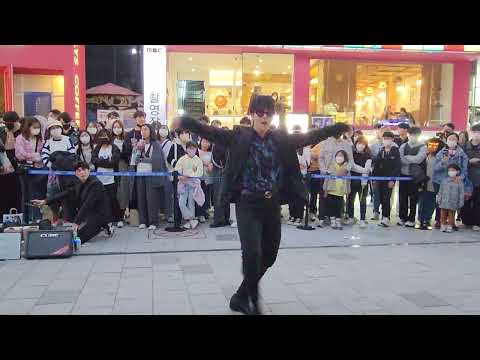 20221029 174654 YuKagawa#유카가와&HyoJin#김효진&ShinHwa#강신화 Hongdae Busking 홍대 버스킹 SnowHorse#눈말