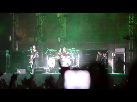 Bullet For My Valentine -- Suffocating Under Words of Sorrow (What Can I Do) (Kubana 2013)