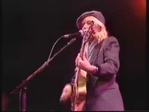 Joni Mitchell: Free Man in Paris, 1983.04.24