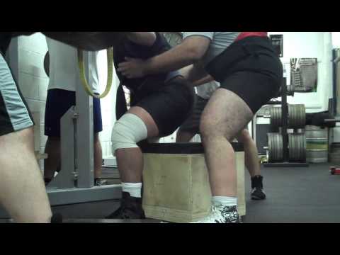 700x3 17 1 4 box Titan Boss straps down 