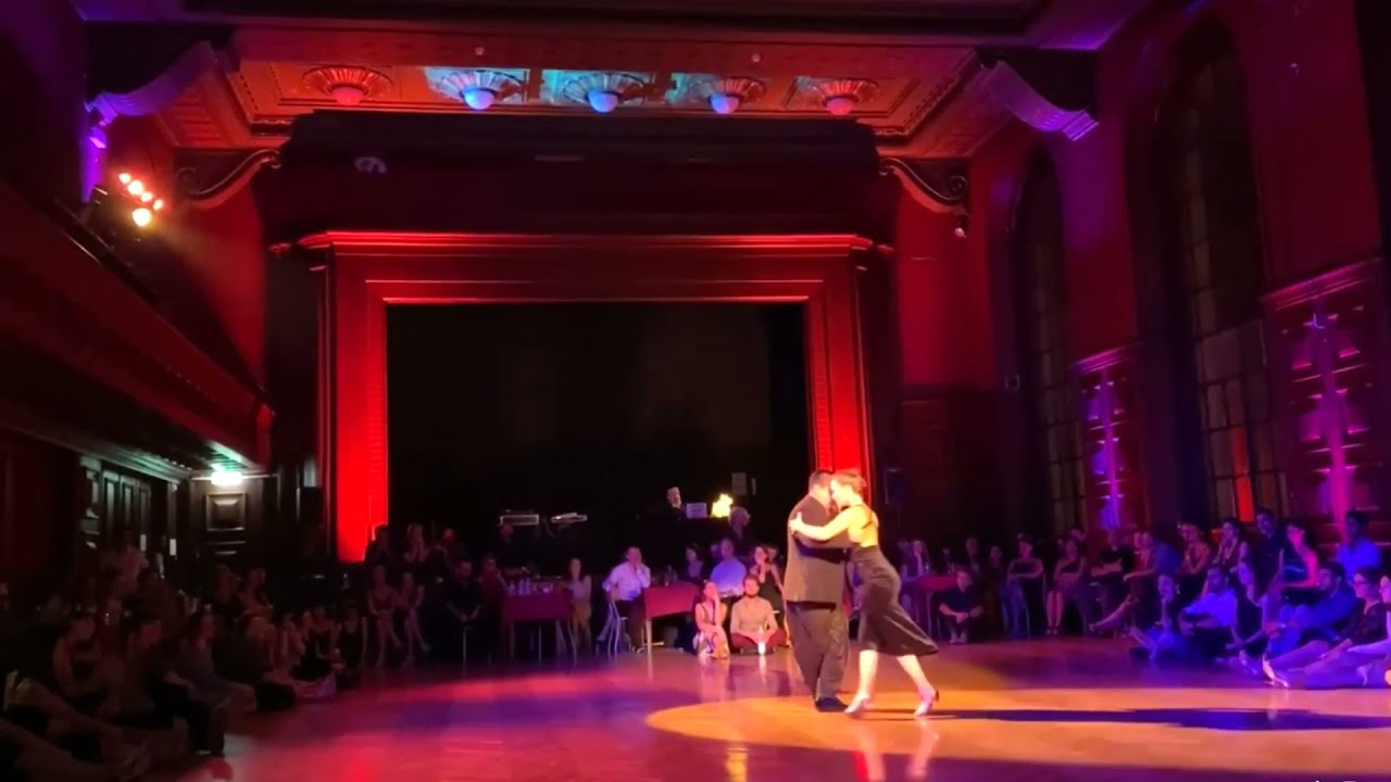 Carlitos Espinoza & Agustina Piaggio dance Osvaldo Pugliese's Recuerdo