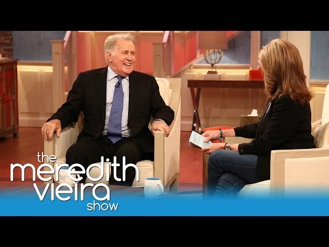 Martin Sheen Doesn't Own A Computer?! | The Meredith Vieira Show