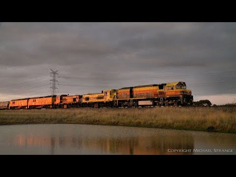 SSR 1KS1 Grain Train : BRM001, 4701, 4702, RL301 & RL306 - PoathTV Australian Railways