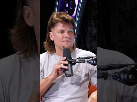 Roseanne goes off on Hollywood