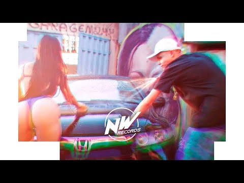 UM MENAGE - MC VINT, MC KISK & MC NENÊ (CLIPE OFICIAL) DJ ARTHUZIIN