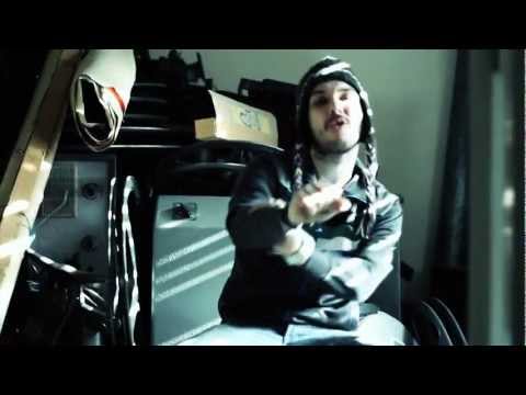 EliaPhoks & Moro - La Fine del Mondo (www.combostudio.it/comboriots)