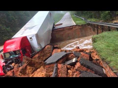 AMAZING !!! Top 20 Idiot Dangerous Heavy Equipment, Truck Fails, Crane Driving Fails