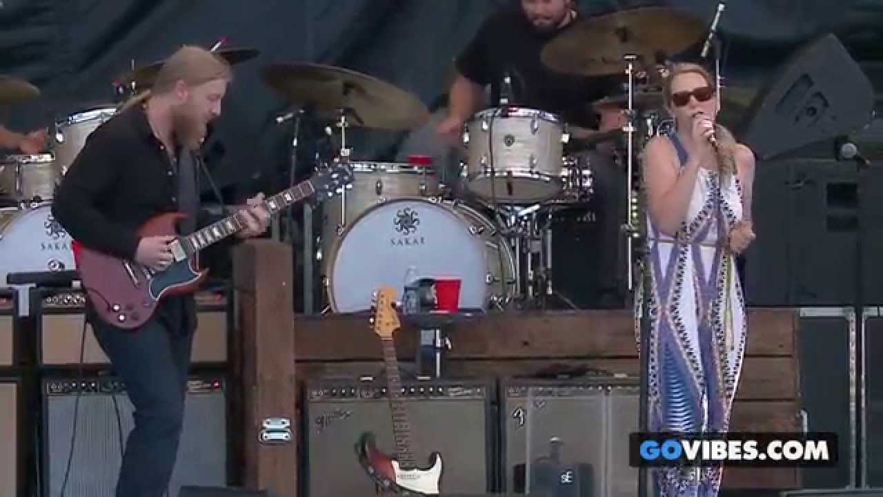 Tedeschi Trucks Band - The Letter - YouTube