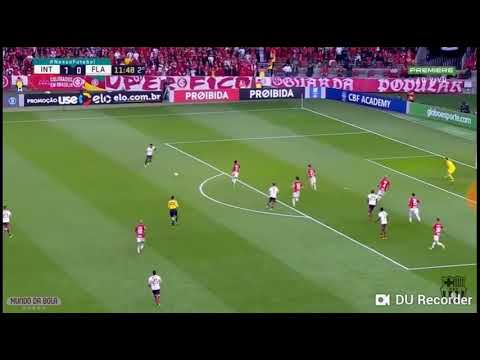 Primeiro gol de Vitinho com a camisa do Flamengo !⚽