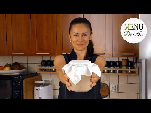 A recipe for making the perfect sourdough starter for homemade bread. Rye sourdough starter for b...