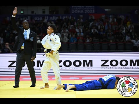 bronze medal Amandine BUCHARD vs Reka PUPP