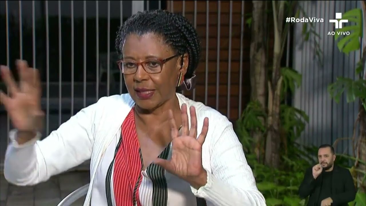 Como construir uma educação antirracista? Psicóloga e escritora Cida Bento responde