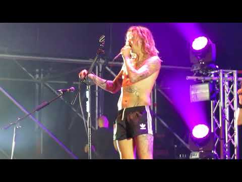 il trip va  a vedere  i darknes  a  prato   2018 .............