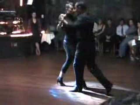  Osvaldo Zotto  and  Lorena Ermocida  are  dancing  to  the  tango  "  Gallo Ciego  "