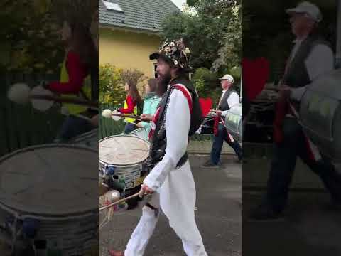 DEMO Spaziergang mit Wolfgang Burkard mit Trommeln Kloster Lorsch Weltkulturerbe 5.11.22