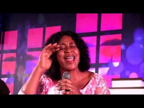 KOMANDO WA YESU. MADAM MARTHA ni Moto wakuotea mbali. YAMEBADILIKA