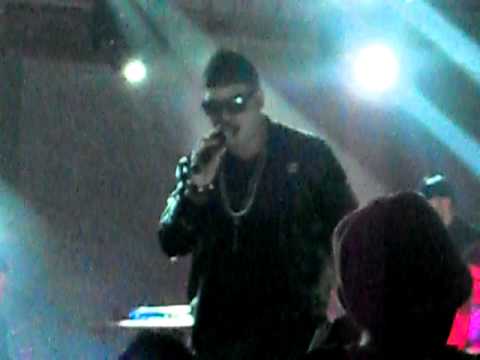 gatas bocinas y bajo en vivo farruko gdl
