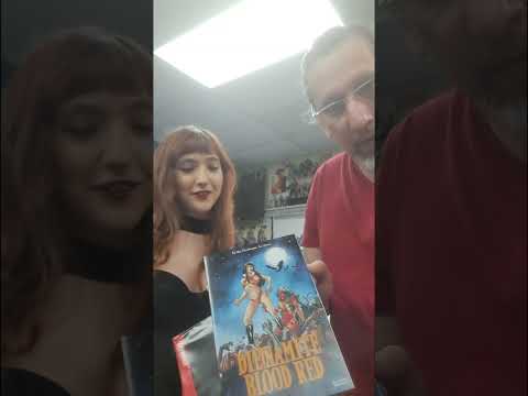 Opening Dynamite Vampirella Blind bags!!!