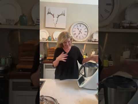 Rachel Allen and Ruth Wassel