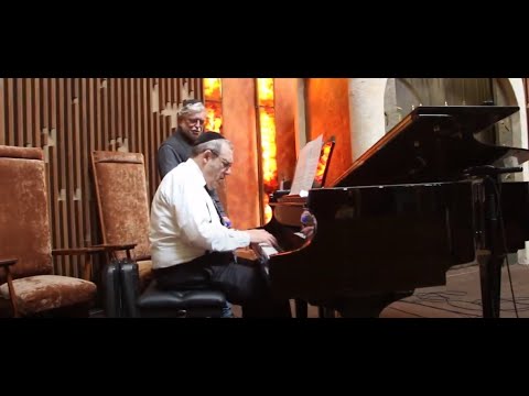 Maestro Cantor Daniel Gildar  - A Chassuna (in yiddish, a wedding)