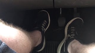 Diving a Manual Car Step by Step Guide (Easy)