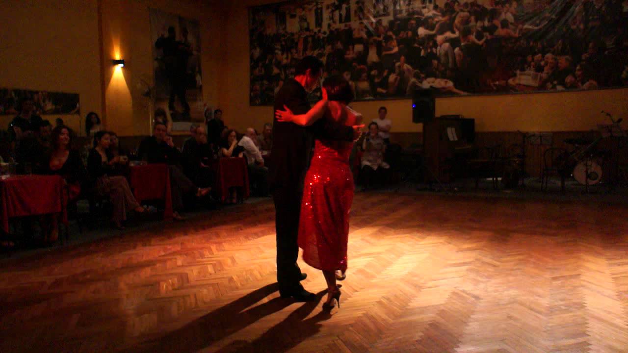 Paola Perez e José Freire 'Fueron tres anos' Salon Canning 30 agosto 2011