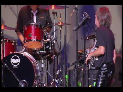 Michael Licata channels his inner Bonham (10.8.10)