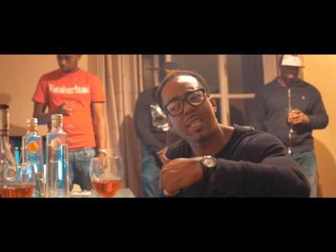 "Raphstar's Unforgettable South Acton Estate Memories: Rap Chronicles 🏢🎤"