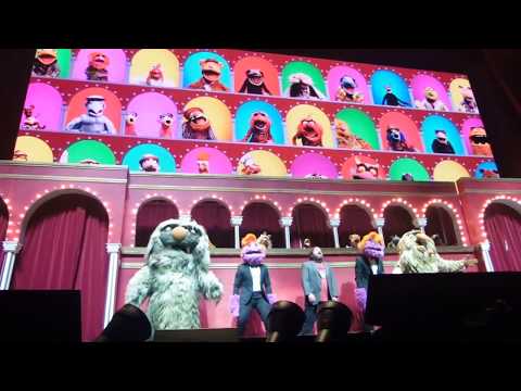 The Muppets Take The O2 - The Muppet Show Theme (Live)