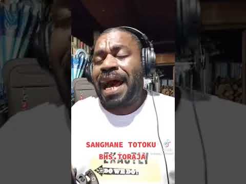 Putra Papua menyanyikan lagu Daerah Toraja, ( sangmane Toto'ku)