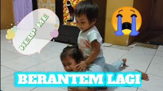 Download lagu BABY TWINS MAIN BARENG KAKAK TAPI LAGI-LAGI BERANTEM. mp3 Download lagu BABY TWINS MAIN BARENG KAKAK TAPI LAGI-LAGI BERANTEM. mp3
