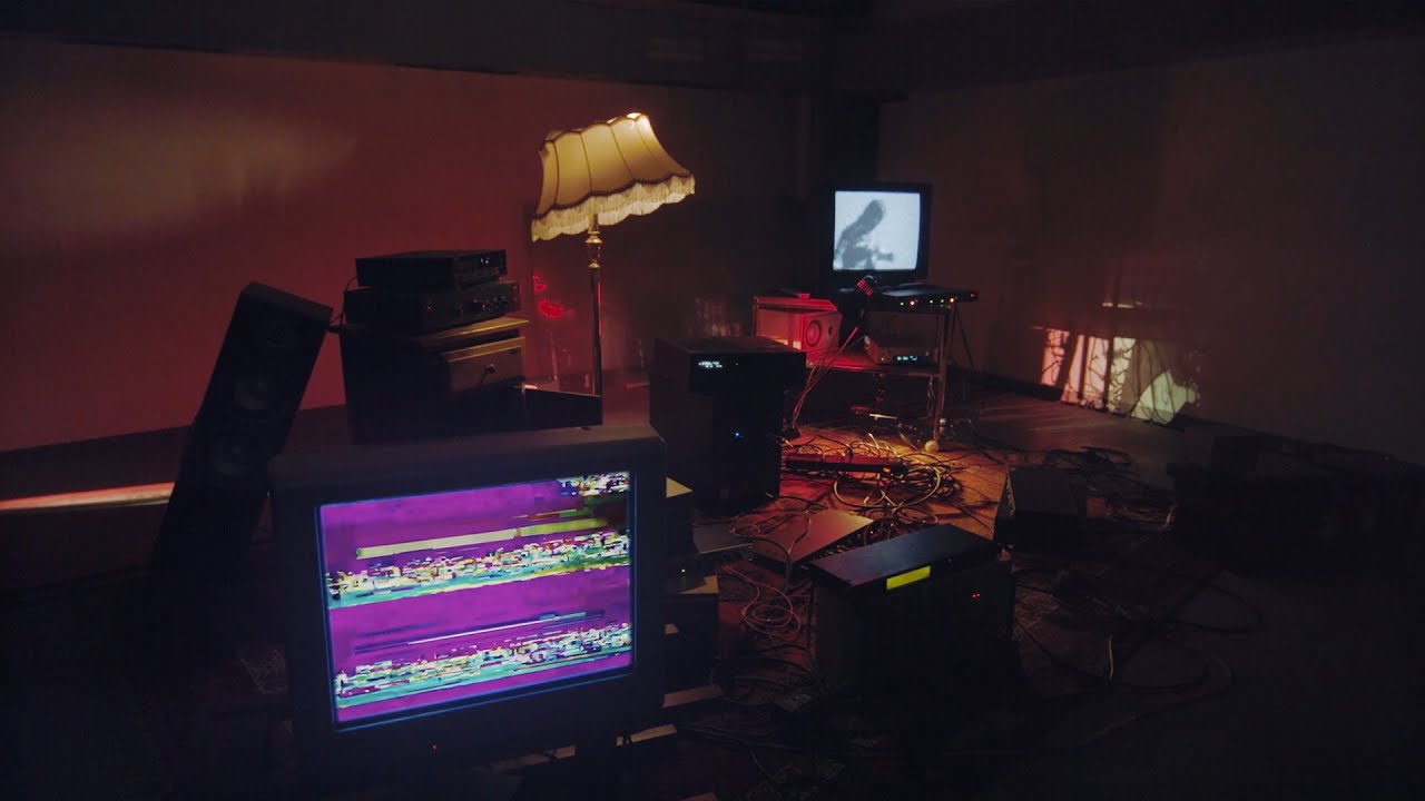 How to Make a YouTube Thumbnail - Quick and Easy!