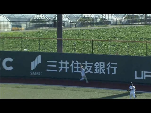 【ファーム】ホークス・真砂勇介 後方のフライをジャンピングキャッチ!! 2021年9月19日 福岡ソフトバンクホークス 対 広島東洋カープ(ファーム)