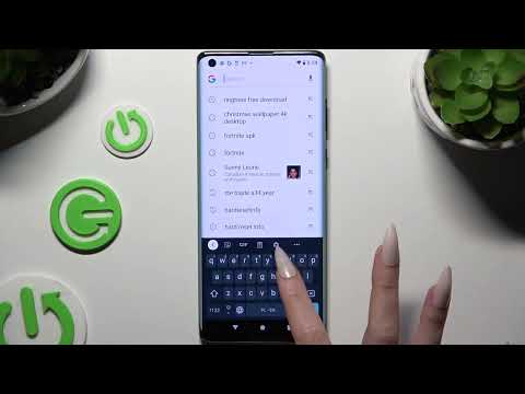 How to Turn On/Off Auto Correction on MOTOROLA Edge Plus 2022