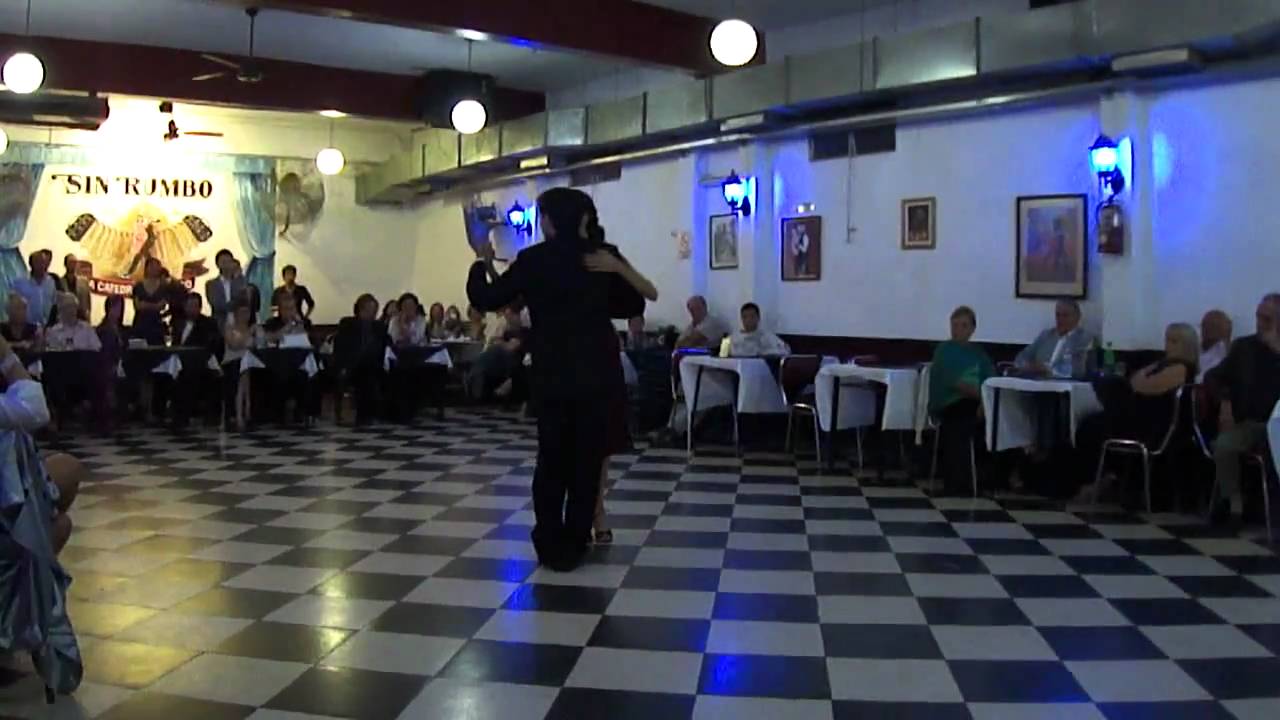 Julio Duplaa presenta a pareja francesa en Sin Rumbo