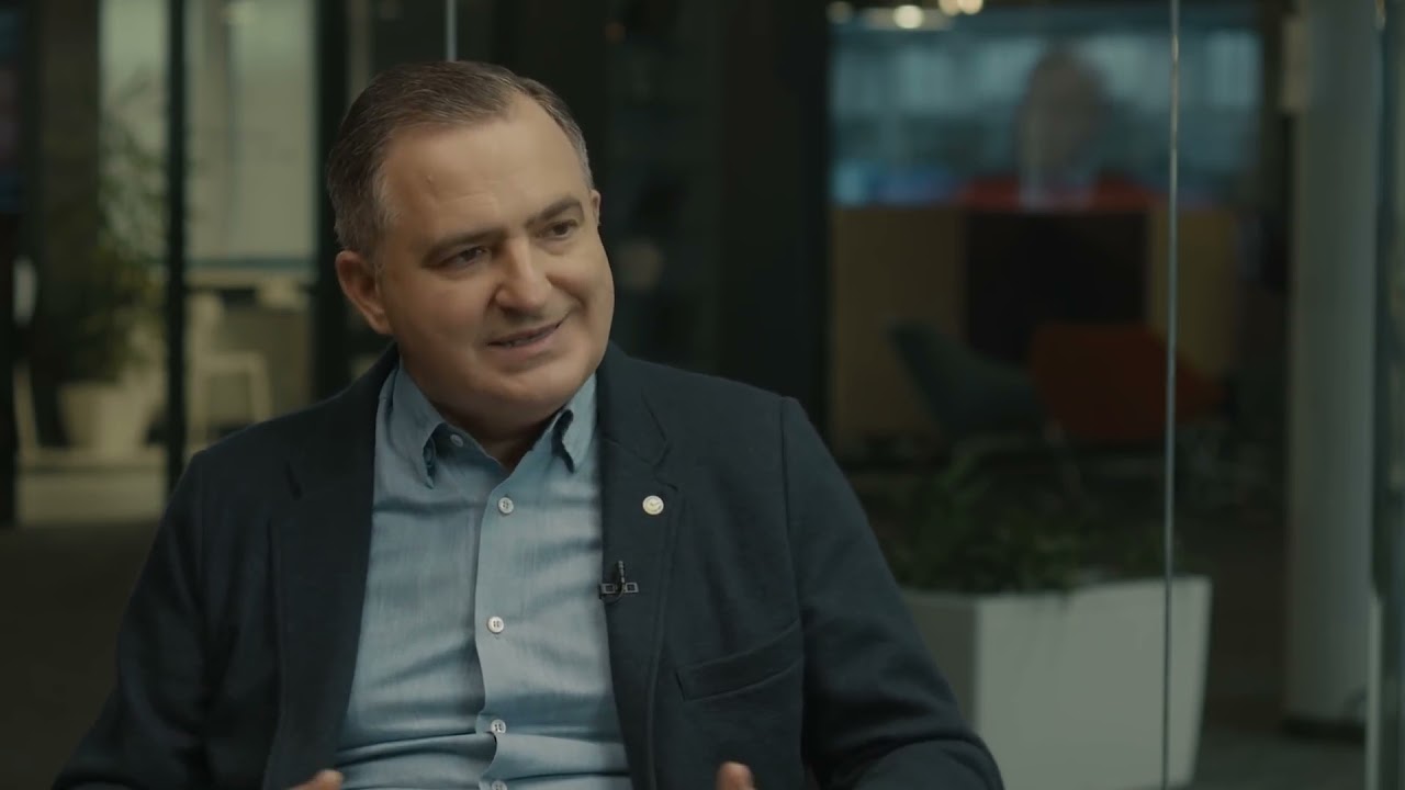 Интервью для Сбербанка. ЛЕВ ХАСИС