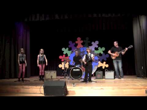 Twist and Shout - 2013 Sequoya Talent Show