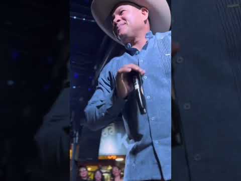 Gracias mi gente de San Diego Carabobo por todo ese gran apoyo en elclub Viejos Amigos Donde Richard