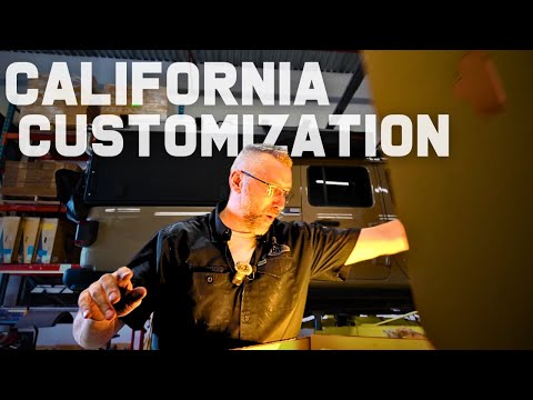 Two CALIFORNIA Gladiators Get CUSTOMIZED with Kraken, Falcon & Metalcloak Goodies!