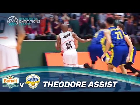 Theodore is in the game! - Bounce-pass right before the half time