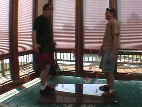 World Record juggling 18 ball bounce passing