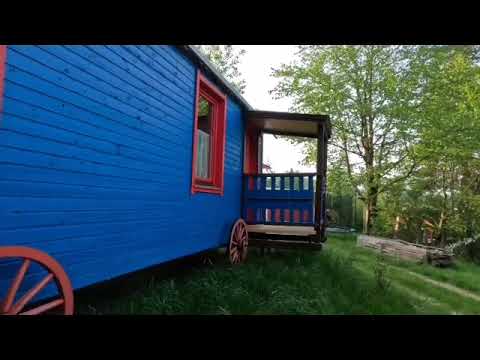 Cazare Red Tiny Houses