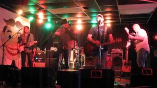Reckless Kelly-Wonder Bar Asbury Park, NJ 10/7/2015 Set Me Free.