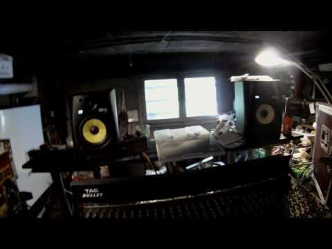 Antibypass dubplate remix of dubinvaders "behold" Teba pon the mic!