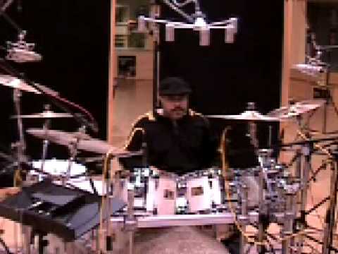 Dennis Chambers - Drum Solo in Studio