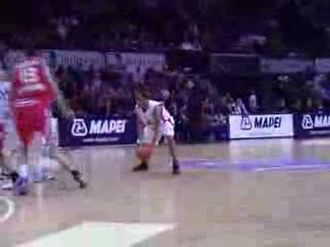 27 15-01-08 BCO-Nymburk - Brunner DUNKT de assist van Jerry